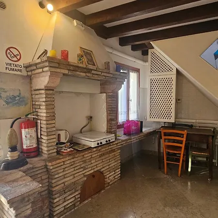 Casa Yellow Corner Burano *